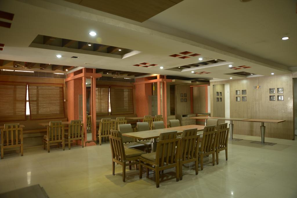 Hotel Sri Sai Krupa Hyderabad Exterior foto